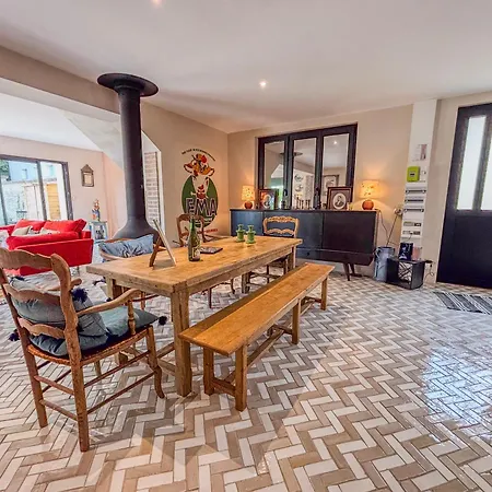 Nyaraló Charmante Maison De Avec Vue Sur Le Donjon Avec Wifi Et Jardin Gouffern en Auge