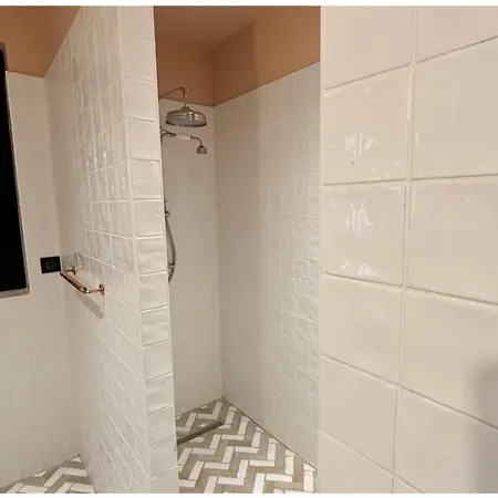 בית נופש Charmante Maison De Avec Vue Sur Le Donjon Avec Wifi Et Jardin *