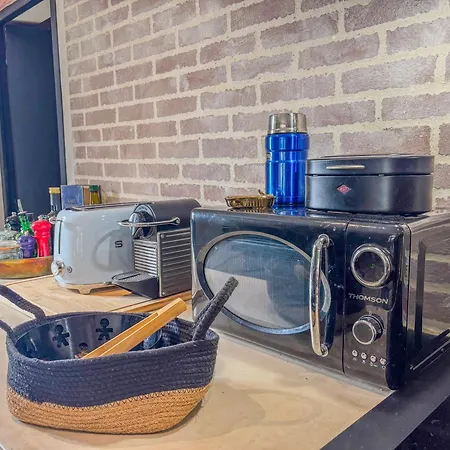 Charmante Maison De Avec Vue Sur Le Donjon Avec Wifi Et Jardin Dom wakacyjny Gouffern en Auge