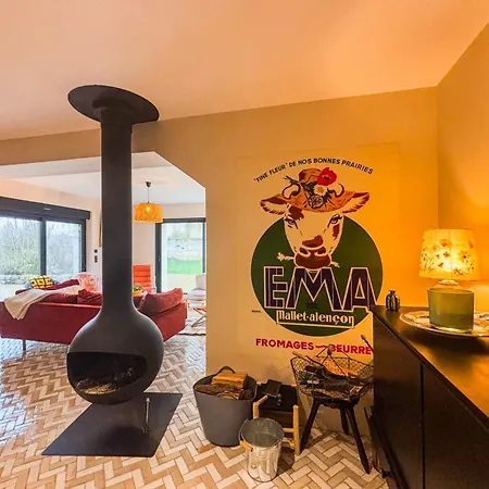 בית נופש Charmante Maison De Avec Vue Sur Le Donjon Avec Wifi Et Jardin