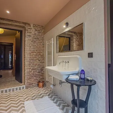 Nyaraló Charmante Maison De Avec Vue Sur Le Donjon Avec Wifi Et Jardin *