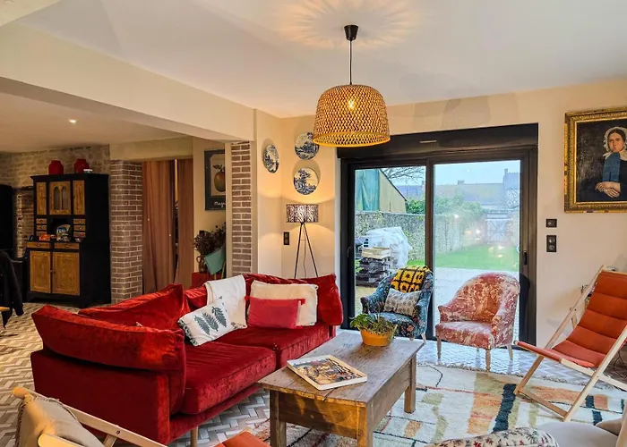 Σπίτι διακοπών Charmante Maison De Avec Vue Sur Le Donjon Avec Wifi Et Jardin