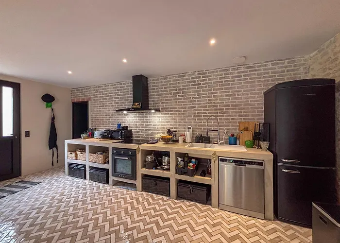 Charmante Maison De Avec Vue Sur Le Donjon Avec Wifi Et Jardin