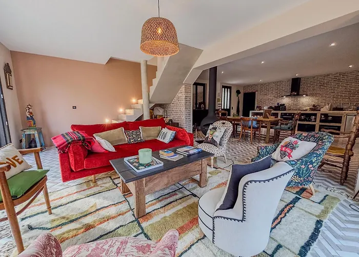 Charmante Maison De Avec Vue Sur Le Donjon Avec Wifi Et Jardin *