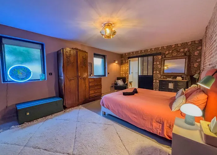 Charmante Maison De Avec Vue Sur Le Donjon Avec Wifi Et Jardin Gouffern en Auge