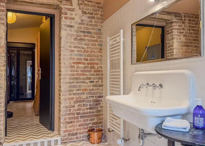 Charmante Maison De Avec Vue Sur Le Donjon Avec Wifi Et Jardin Σπίτι διακοπών