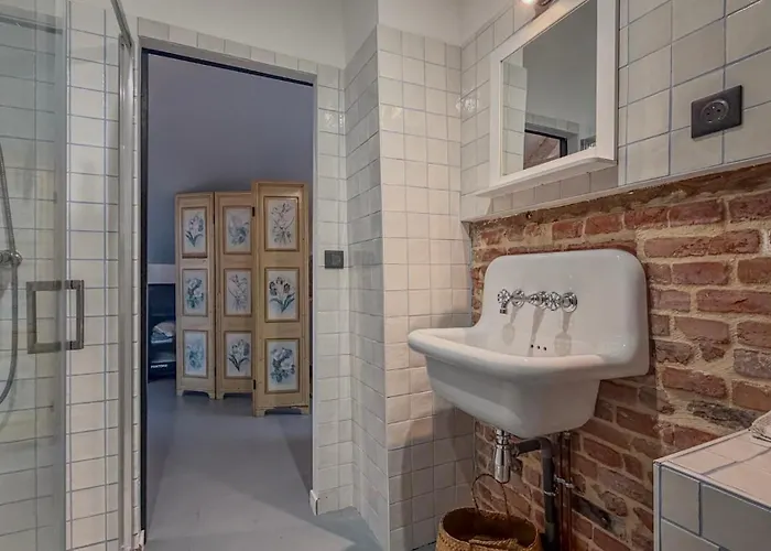 Holiday home Charmante Maison De Avec Vue Sur Le Donjon Avec Wifi Et Jardin *